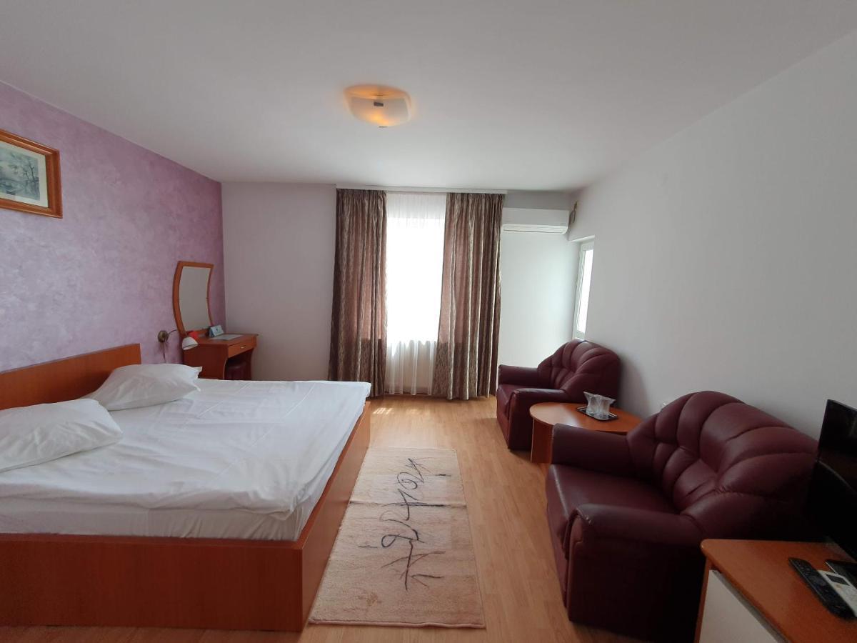 Bed and Breakfast Moldotour Iasi Exterior foto